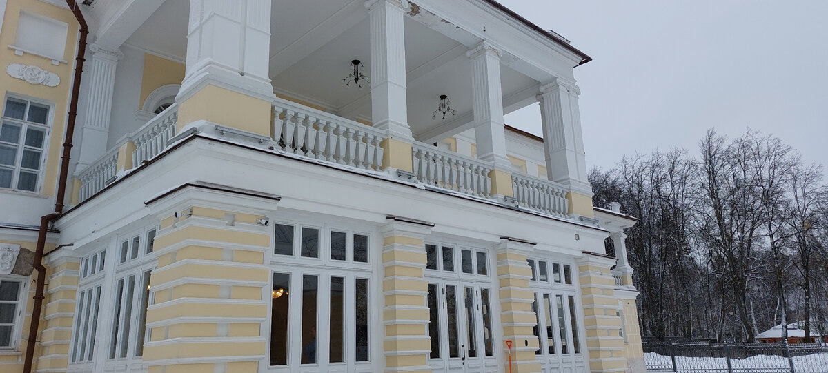 Здание Усадьбы Старо-Никольское