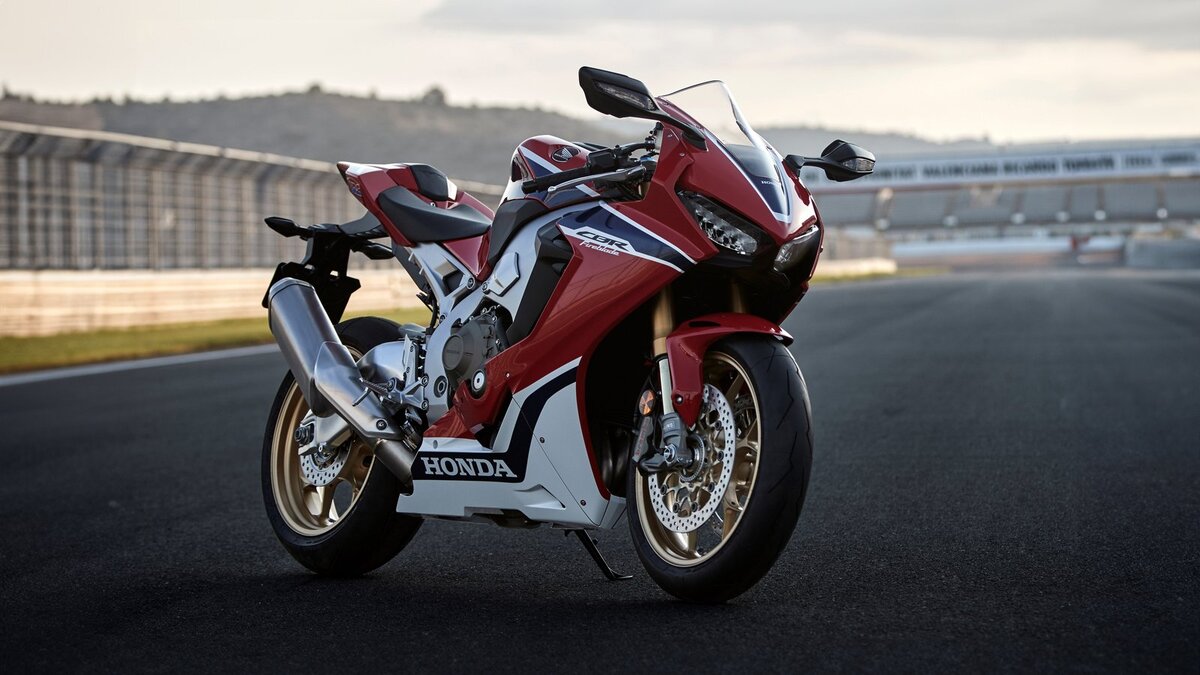 В модельном рейтинге лидирует Honda CBR (5 тыс. купленных экземпляров).