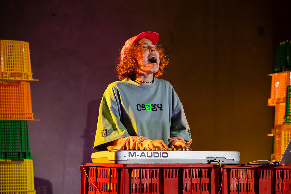 Театр санкт петербург сентябрь. Театр санкт петербург сентябрь. Санкт- петербург. Театр им товстоногова санкт-петербург. Александринский театр росси.