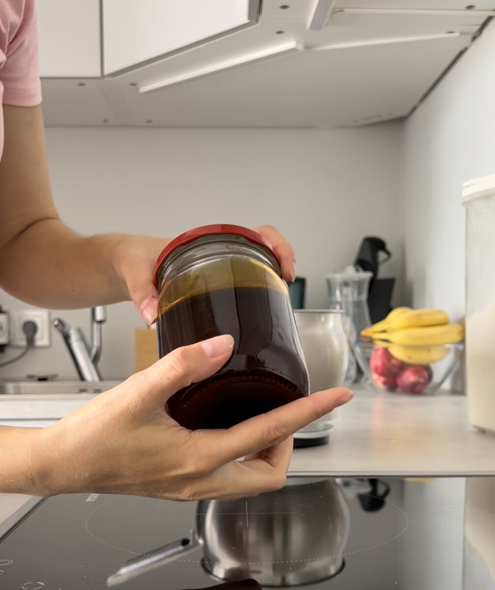 Фишка данного медовика - это гричишный мед 🍯 