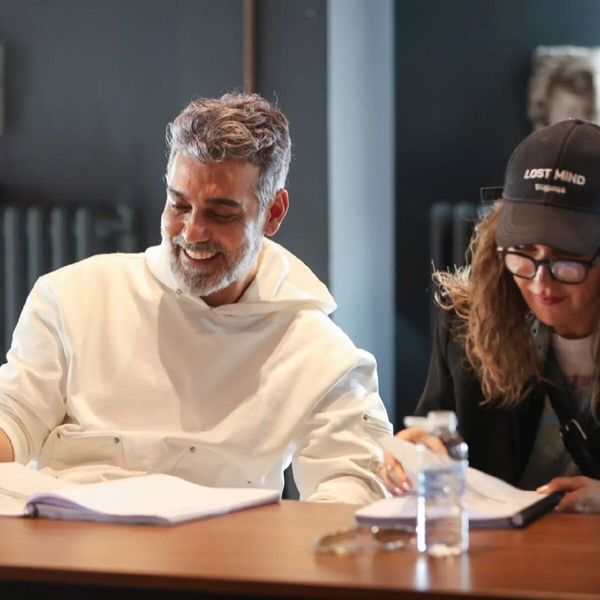 Тренутно је у фази продукције више од 10 турских ТВ серија, што значи да ћемо врло брзо бити задовољни новим премијерама.-8-3