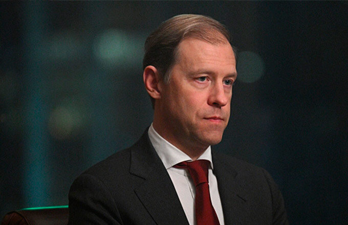 Денис Мантуров верит в отрасль. Летом 2023 года в одном интервью он заявил: "В нашей стране... накоплен серьёзный технологический потенциал, благодаря которому мы в различных областях уже претендуем или можем претендовать на лидерство. Самые яркие примеры отраслей с серьёзными наработками, зачастую уникальными – это металлургия, железнодорожное машиностроение, авиастроение"