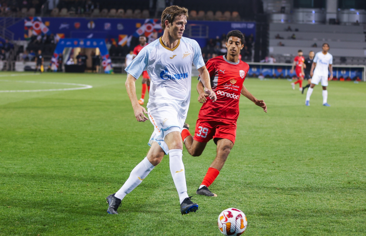 в первую очередь должно соответствовать