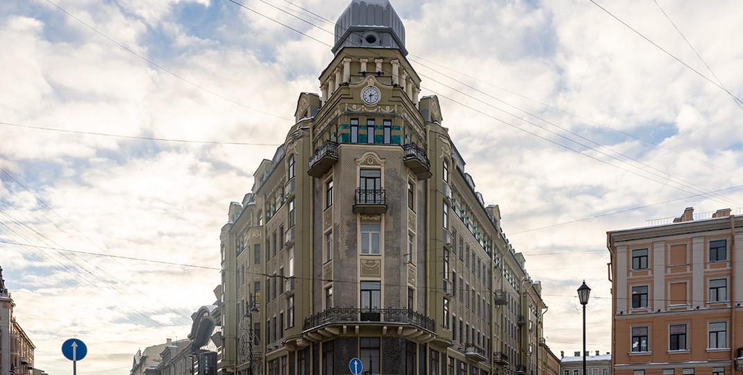 Пешком по Петербургу. Дом Я. И. Перетца