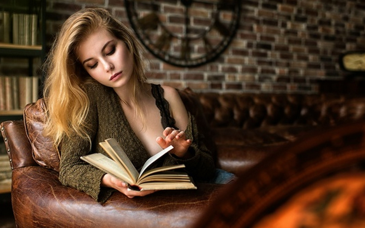 Источник фото: https://www.fonstola.ru/pic/201806/1680x1050/fonstola.ru_291374.jpg