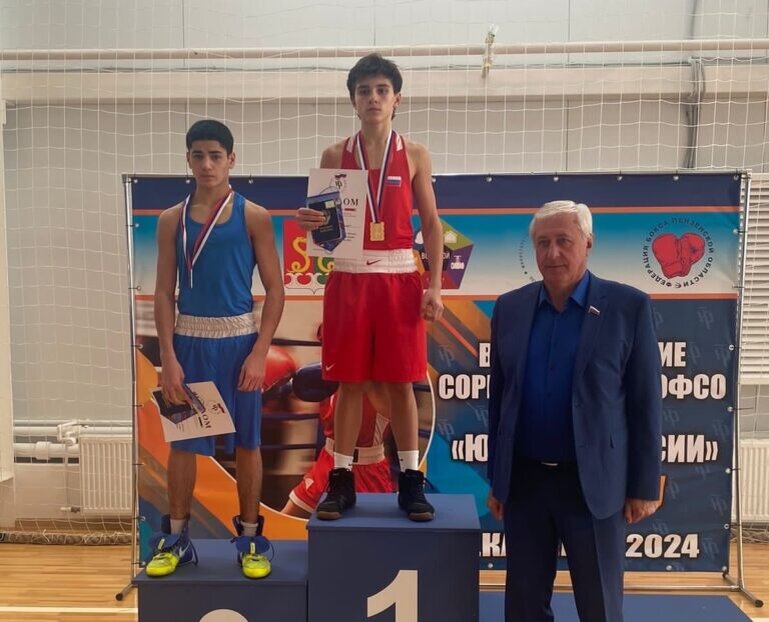    Оренбургский боксер Маснави Сангов стал серебряным призером всероссийских соревнований Кристина Просвиркина