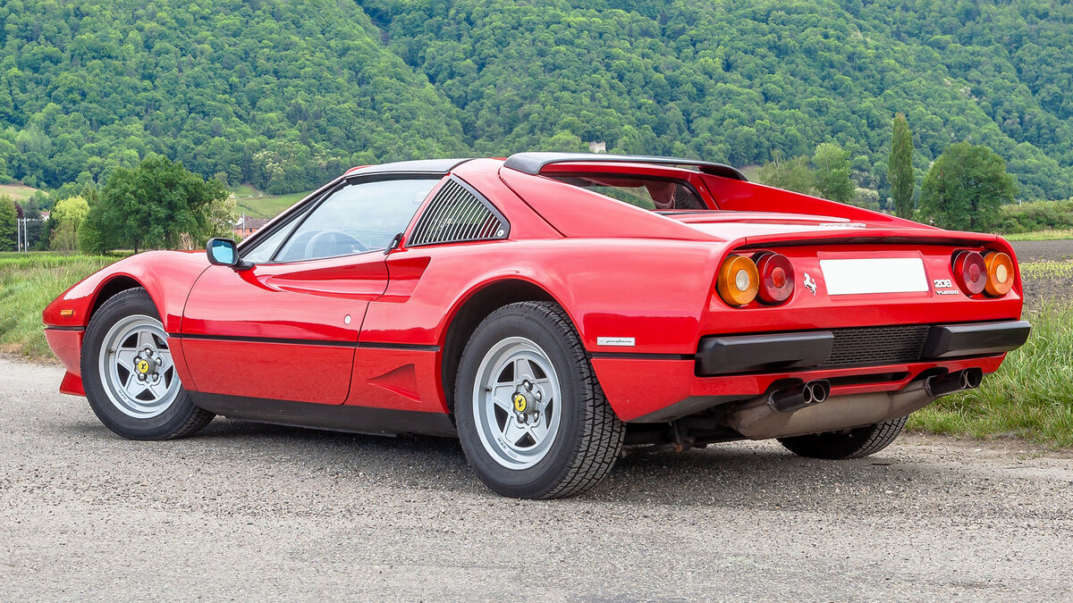 подвижная рука из картона. кисть руки из гипса. мускулистые предплечья. как сделать руку тяжелее. рука из бумаги.