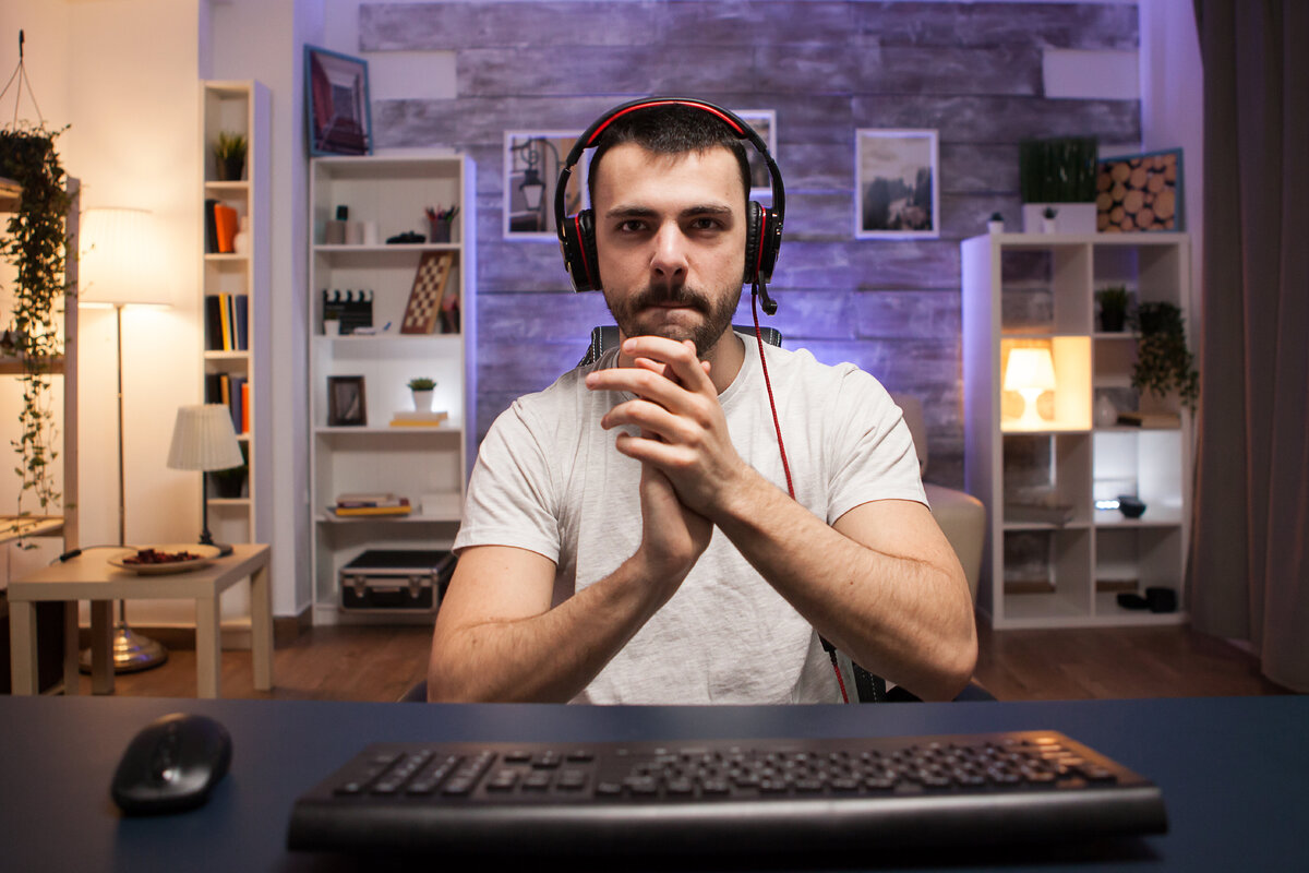     Что подарить человеку, который увлекается играми: топ-5 девайсов для геймера