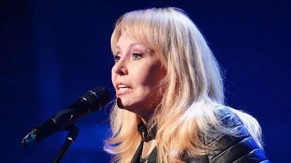     Известная певица и уроженка Нижнего Новгорода Ольга Кормухина призвала не пускать опозорившихся звезд эстрады на фронт. По ее мнение, многие артисты за счет помощи военнослужащим-участникам СВО пытаются очистить свою репутацию. Об этом нижегородка высказалась в личном Telegram-канале.