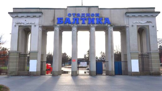 алло я на море не могу говорить. мужской юмор в картинках. я в шоке прикол. если я кого то бешу. ничего не слышно из за моря.