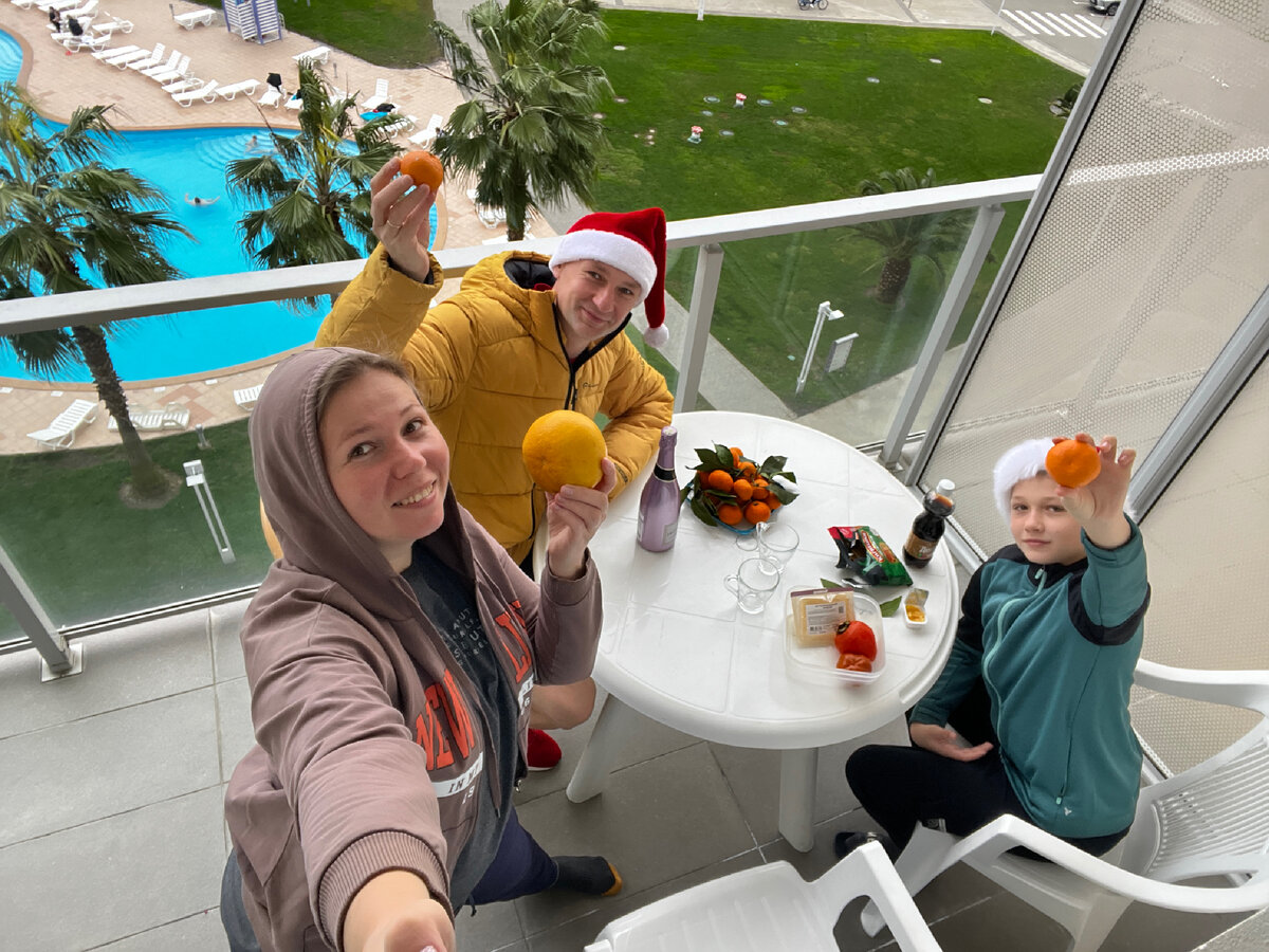 внешний вид персонала отеля. ген директор рэдиссон блю. управляющий отелем. владимир медведь отеля богатырь. брайан глисон.