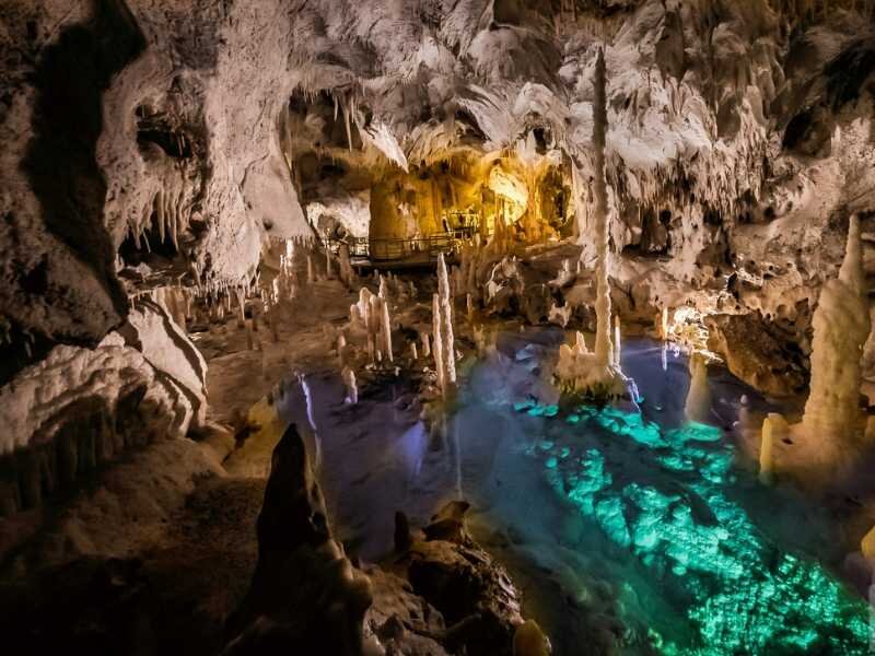 кунгурская пещера (г. воронцовская пещера краснодарский край. сочинский национальный парк воронцовская пещера. пещеры истории. пещера ласко во франции.