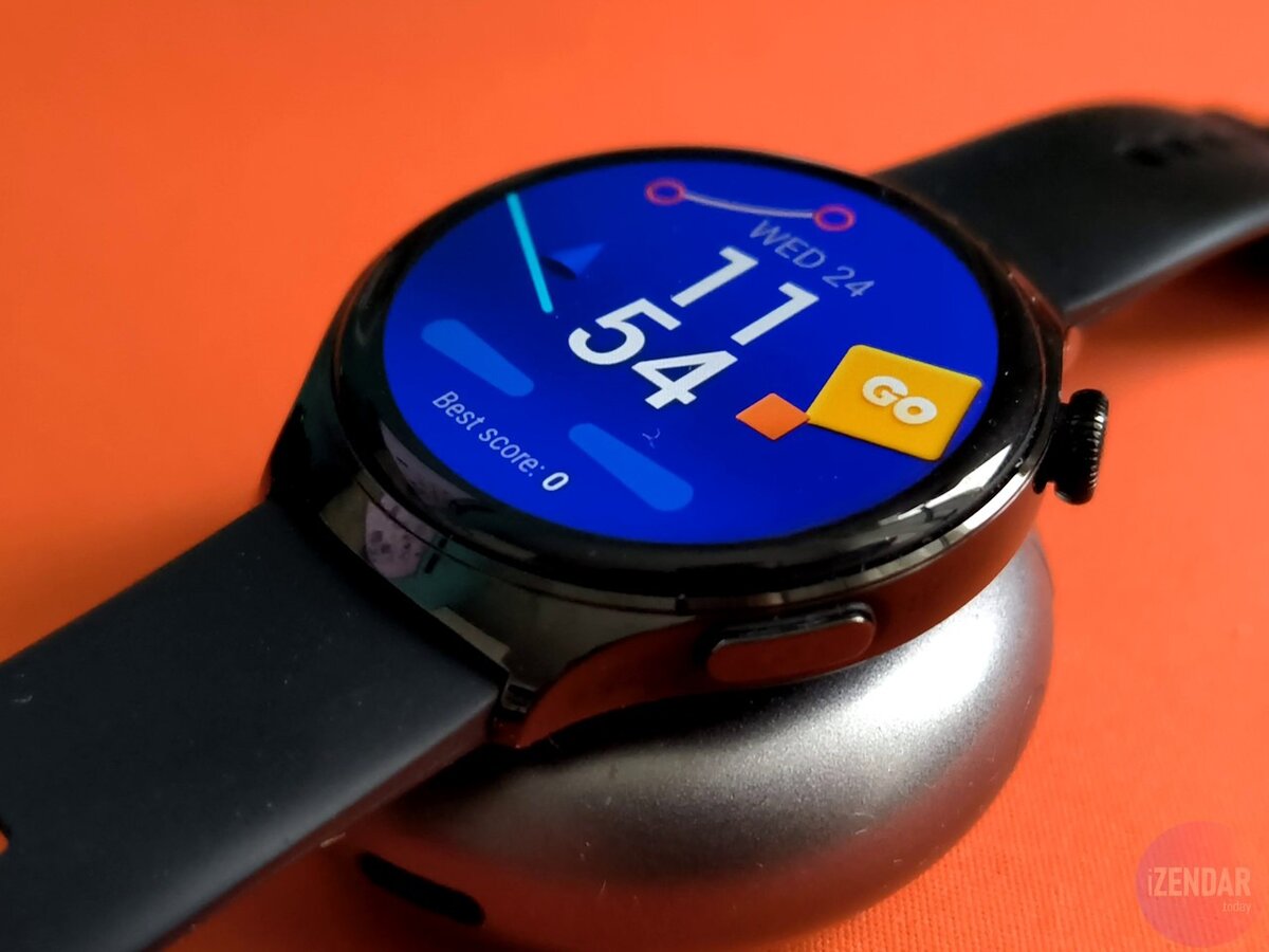 За исключением единственного варианта расцветки корпуса — претензий к дизайну никаких