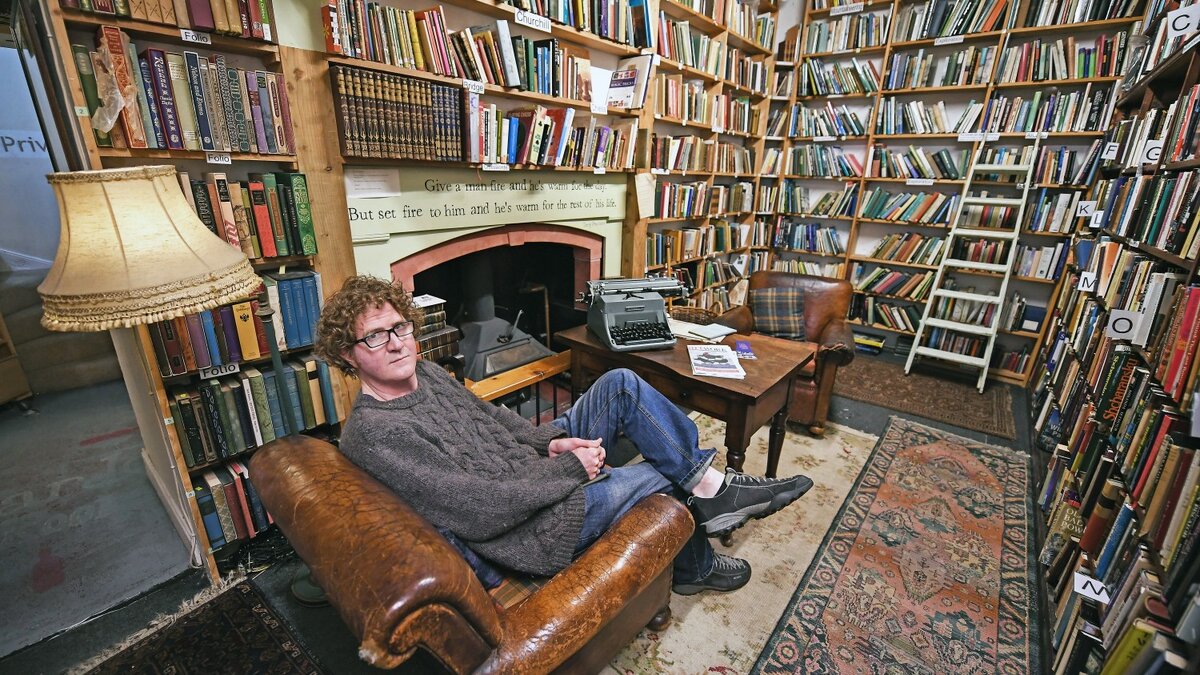 Источник: https://www.thetimes.co.uk/article/confessions-of-a-bookseller-by-shaun-bythell-review-8rjw2c76g