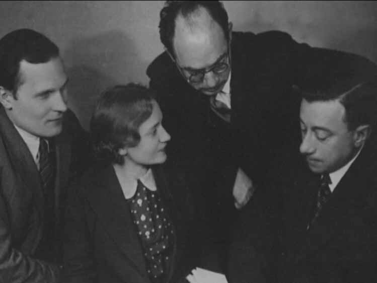 театр есть искусство. цитаты про театр. театр есть искусство. волшебный мир театра. афиша костюма.