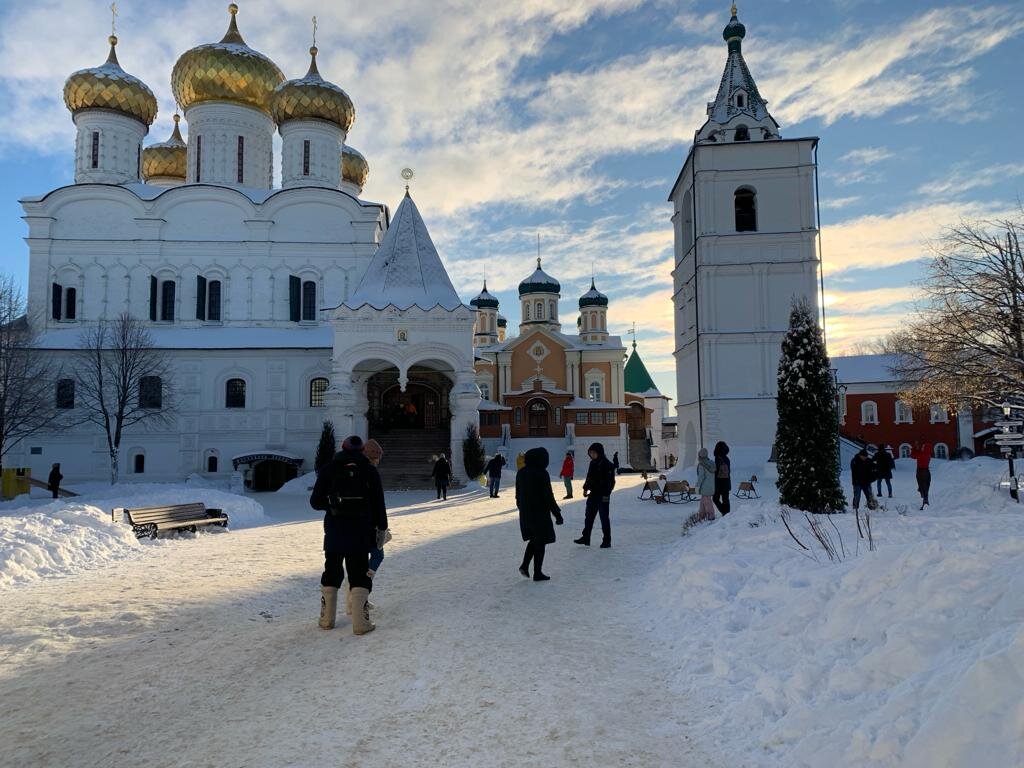 Ипатьевский монастырь в Костроме /фото автора