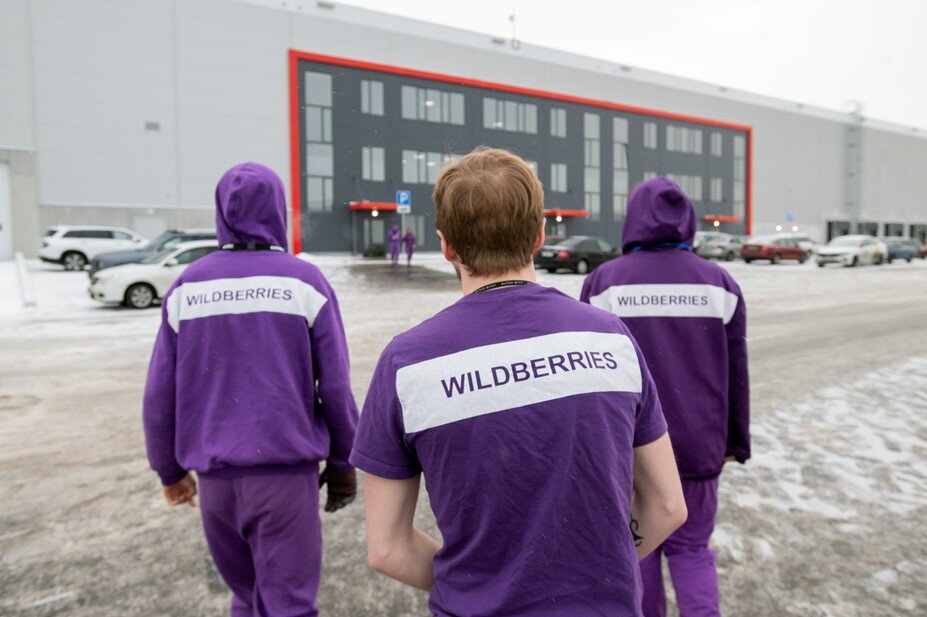 огромный пожар. петроградка пожар карповки. пожар на мануфактуре спб. пожар на вещевом рынке красногвардейская. видео пожара в wildberries в петербурге.