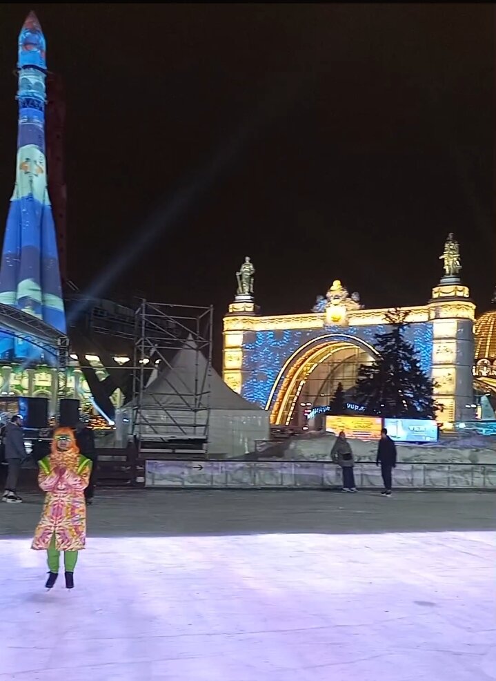 вднх в москве билеты. билеты на каток на красной площади. электронный билет на гум каток. кассир билеты на каток. билет на каток 120р.