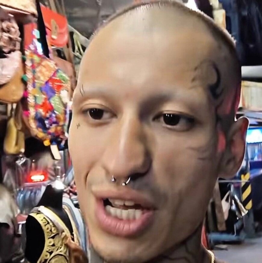 рука лицо. путин мемы ты че. говорящие мемы. карты говорят что ты сука мем. ну говори говори.