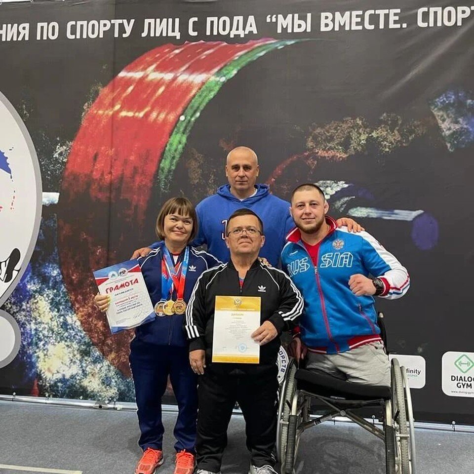 спартак спортивный комплекс борцовский зал. сергей кушин греко-римская борьба. греко римская борьба бросок. борьба греко римская залы. греко-римская борьба челябинск.