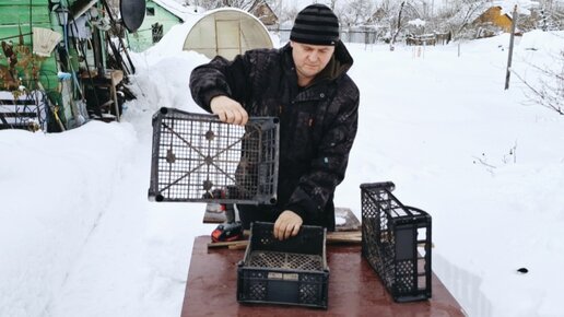 Сделал очень простую трёхъярусную и бюджетную полку для рассады своими руками. Теперь наши селяне также соберают эту хитрость