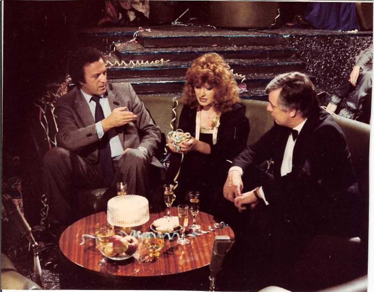 Пугачева 1982. Алла пугачёва 2001. Алла пугачева 1979. Алла пугачева 1982. Алла пугачева голубой огонёк 1982.