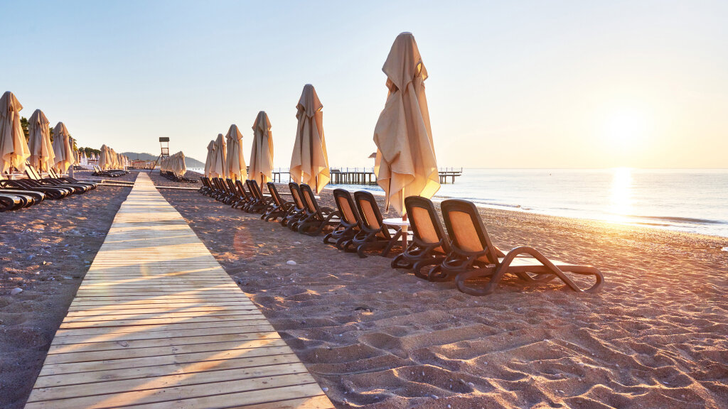    С мая из Нижневартовска откроют прямые рейсы в Анталию