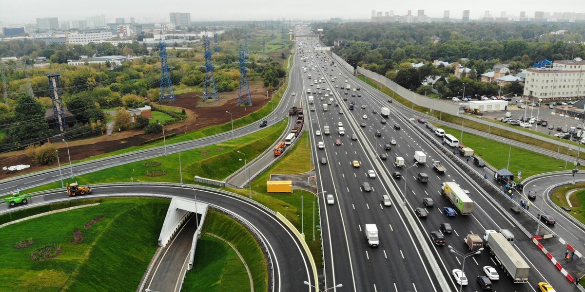 МКАД. Развязка с проспектом Генерала Дорохова (ЮДКП). Фото от m24.ru.
