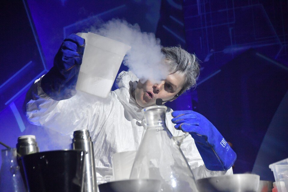 Женщины амурской области. Девушки благовещенска. Благовещенск девушки час. Девушки благовещенска амурская. Благовещенские девушки.