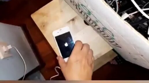 Нашли IPHONE на помойке!