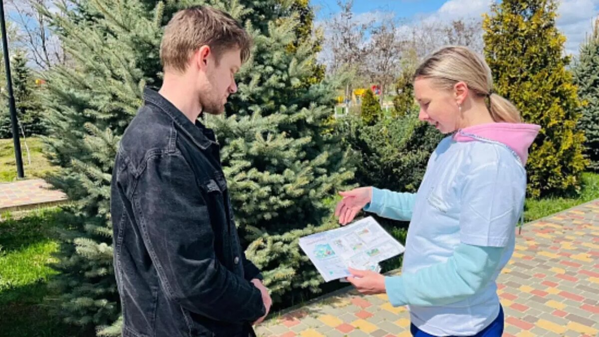     Уже три сотни волгоградцев зарегистрировались на портале ДОБРО.РФ в качестве волонтеров городской среды, сообщает администрация региона. В основном регистрацию прошли студенты.