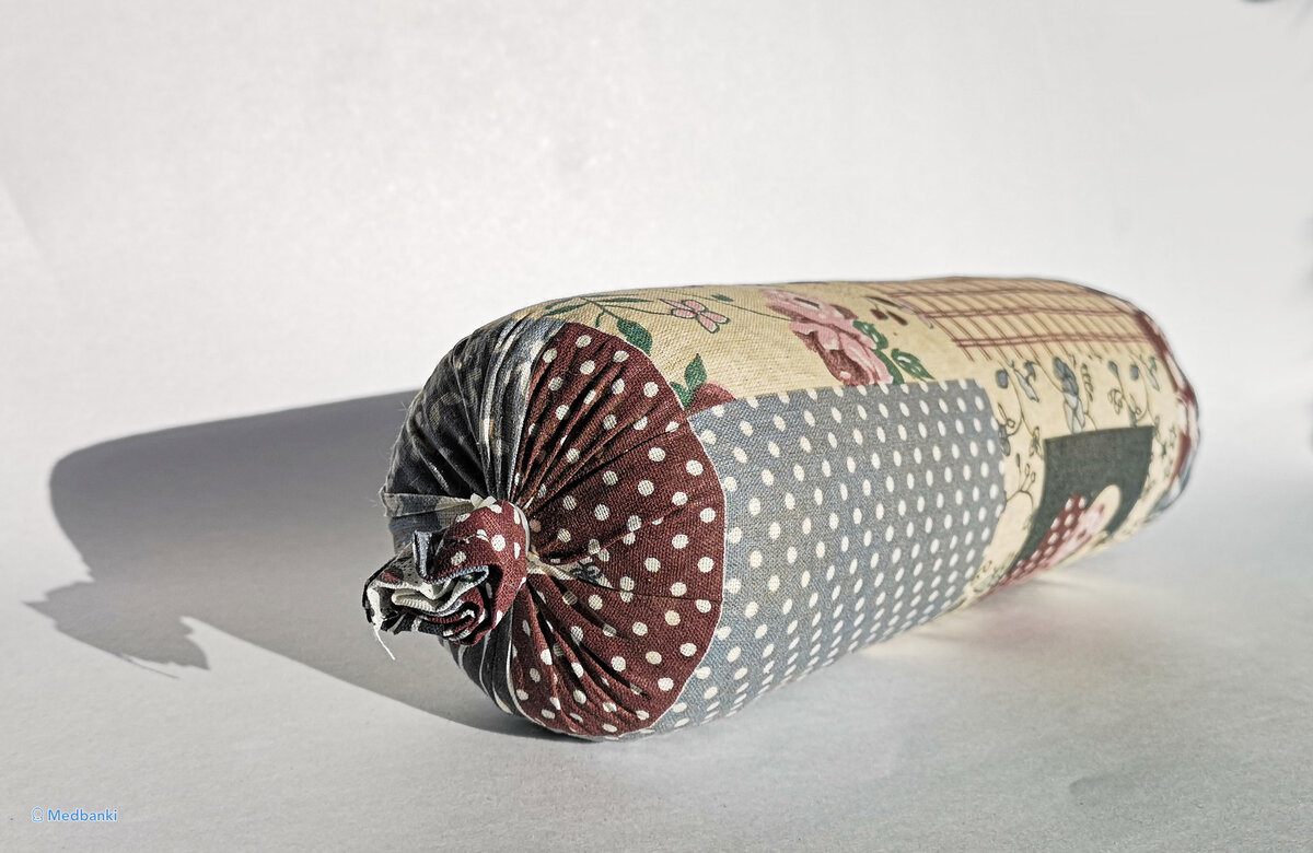 Валик для спины можжевеловый