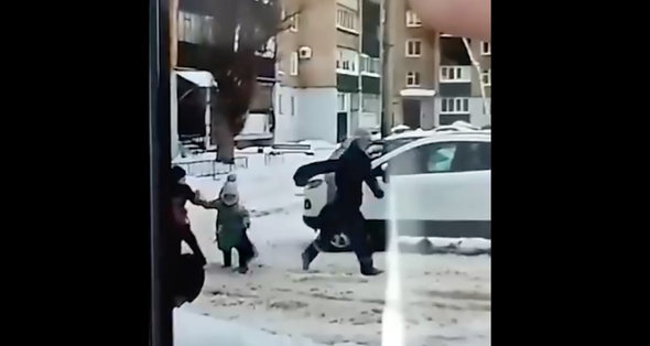 Самые молодые девочки в фильме. Первобытная девочка. Заколдованная элла фея. Дрянные девчонки (mean girls) 2004. Амелия пиджон 3096 дней.