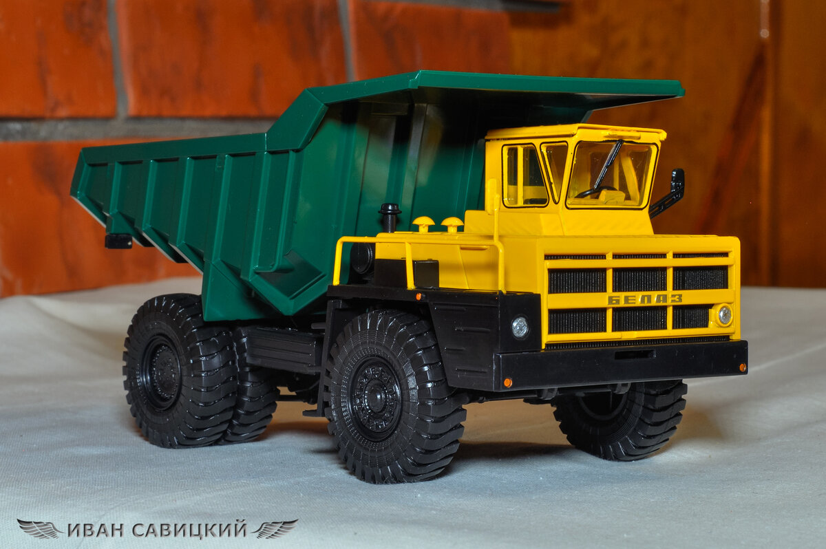 БелАЗ-7522 в 43 масштабе