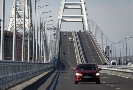    Крымский мост в Керчи