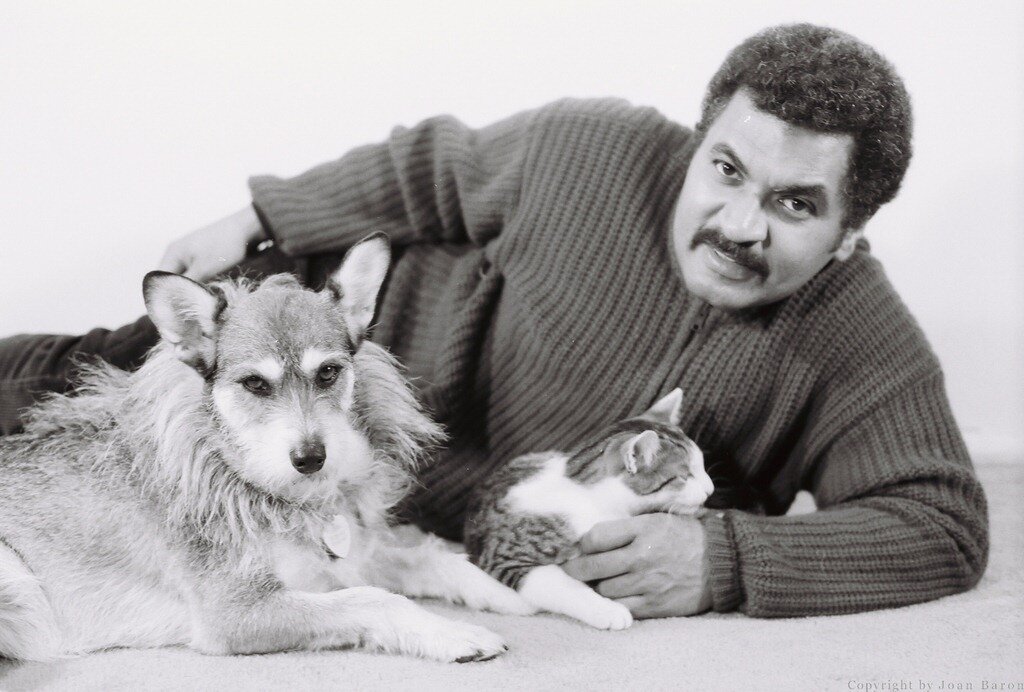 Джинни с хозяином Филиппом и котиком (фото из интернета)