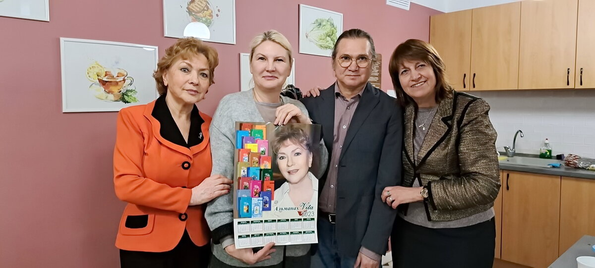 введён кий поэт. поэт сергей каргашин. константин симонов писатель. поэты журналисты. поэты журналисты.