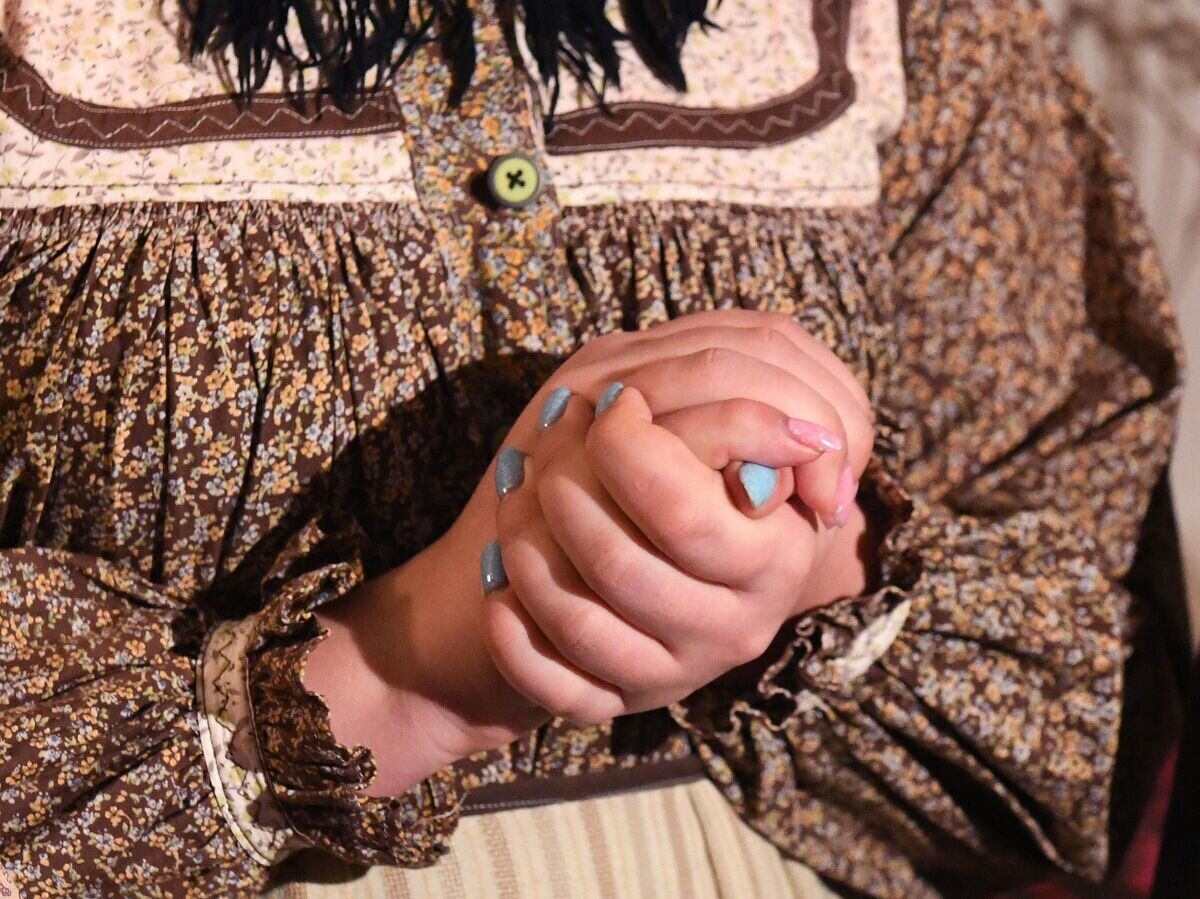    Девушка загадывает желание© РИА Новости / Илья Наймушин