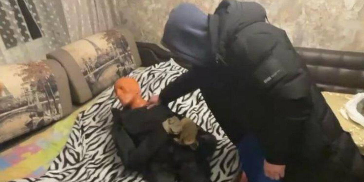 Кристина пименова 2017. Девочка плачет насилие. 10 жестких девочки. Повзрослевшие сериал с 2018 г. Юные педовки.