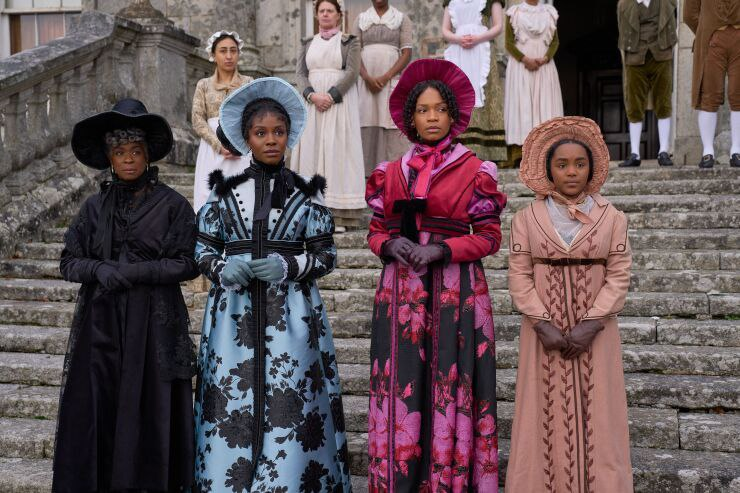 Овдовевшая миссис Дэшвуд с дочерьми встречают нового хозяина поместья — сына от первого брака её покойного мужа 