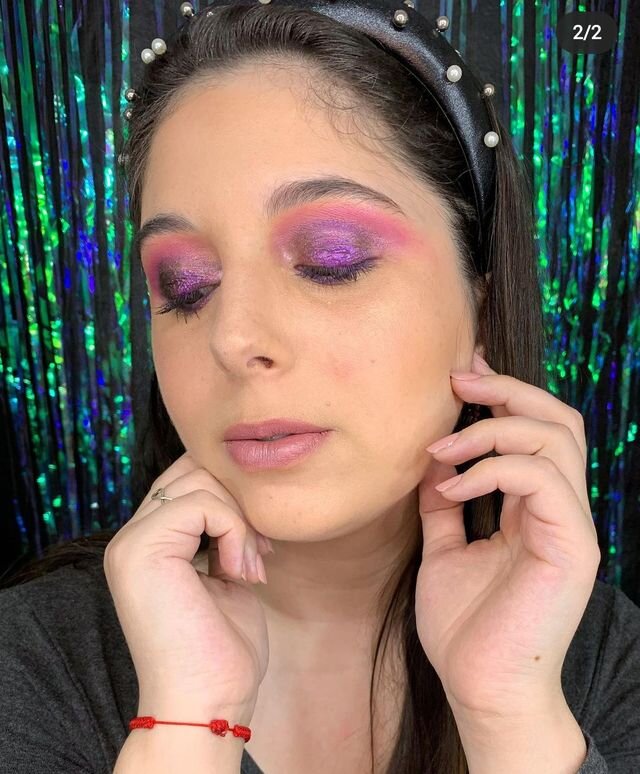 Возрастные кризисы у детей. К. Девочка делает уроки. Подростки в школе. Что делать если девочка в 7.