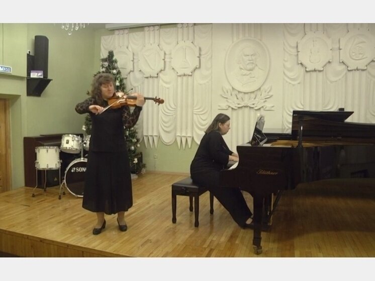 Школа искусств имени глинки. И. И. Школа имени глинки. Музыкальная школа 1 им глинки смоленск.