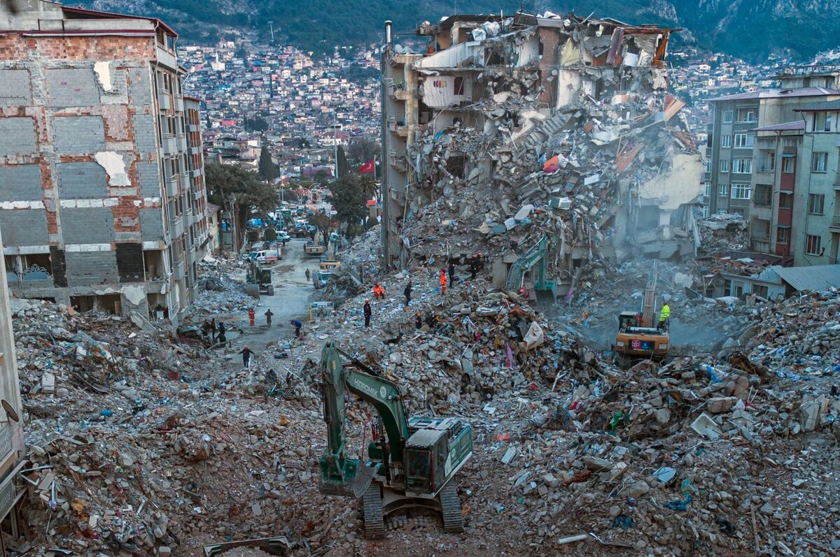 Сильное землетрясение произошло в спарте. Землетрясение в Турции 2023. Землетрясение в Турции 6 февраля 2023. Антакья Турция землетрясение. Кахраманмараш Турция землетрясение.