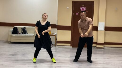 Танцоры с синдромом Дауна ставят номер. Александра и Сергей