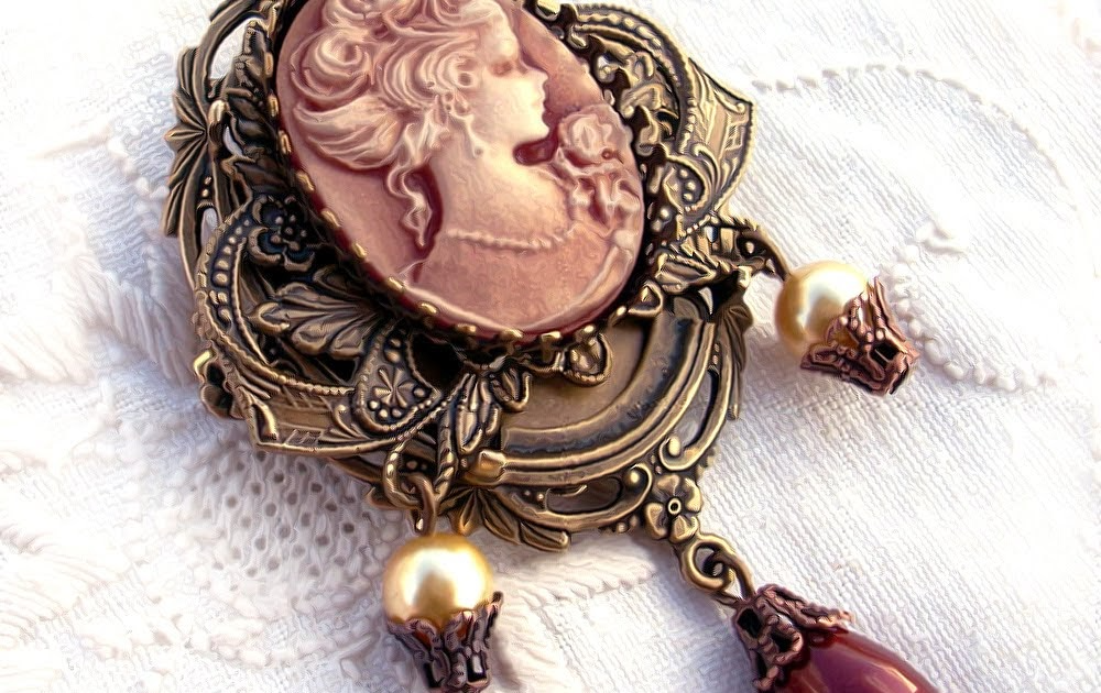 Винтажные золотые. Золотой винтажный узор. Винтажные фоны. Фон для пригласительной открытки. Фон черный с золотом.