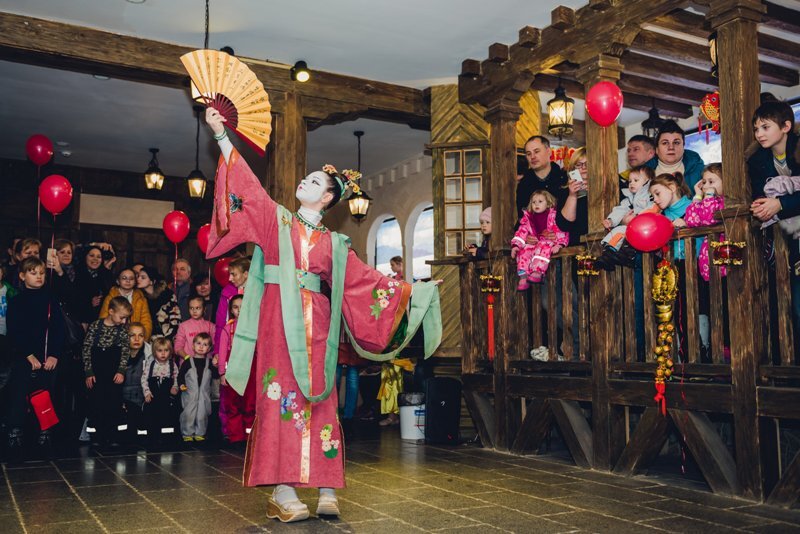 10 и 11 февраля в крупнейшем этнографическом парке-музее России пройдет празднование Китайского Нового года. Событие является главным и наиболее продолжительным торжеством в Поднебесной.-3