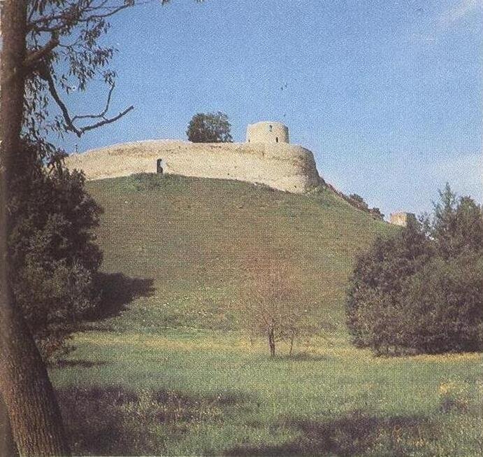 Старый Изборск. Крепость. Вид с Востока.