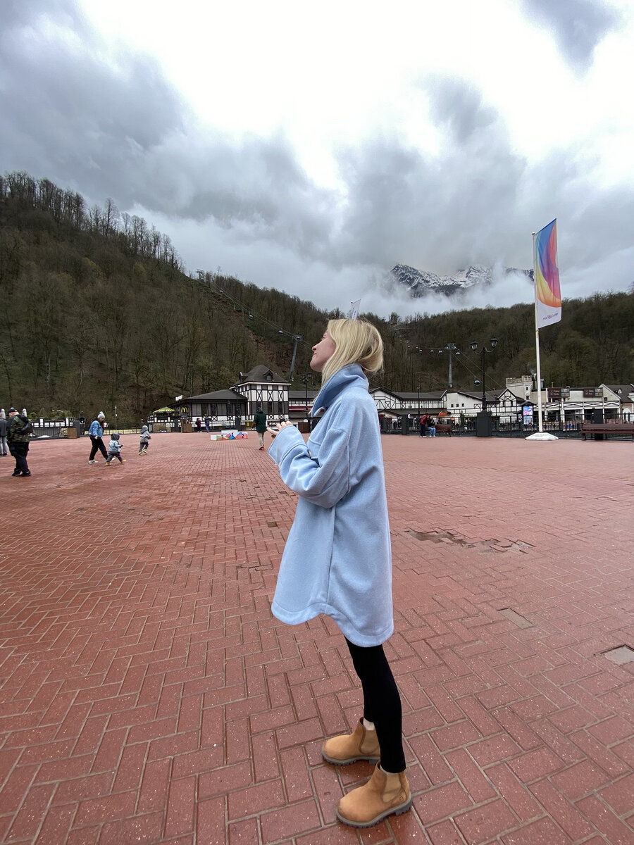 Какая завтра погода в сочи. Средняя температура в сочи в конце апреля. Погода в сочи. Погода в сочи. Сколько градусов в сочи в апреле.