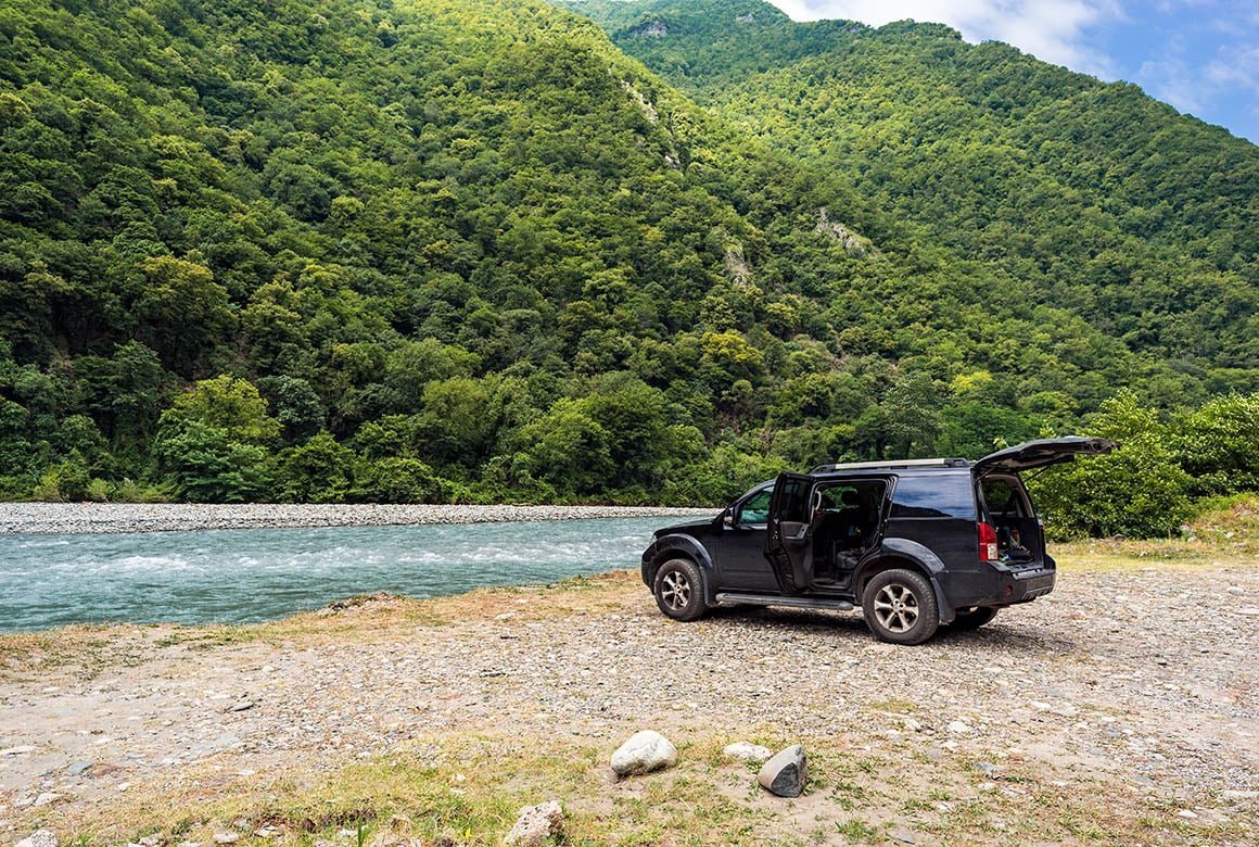 Стихи про абхазию. Абхазия граница на машине. Документы для пересечения абхазской границы. Не ездить в абхазию. Приора на абхазских номерах.