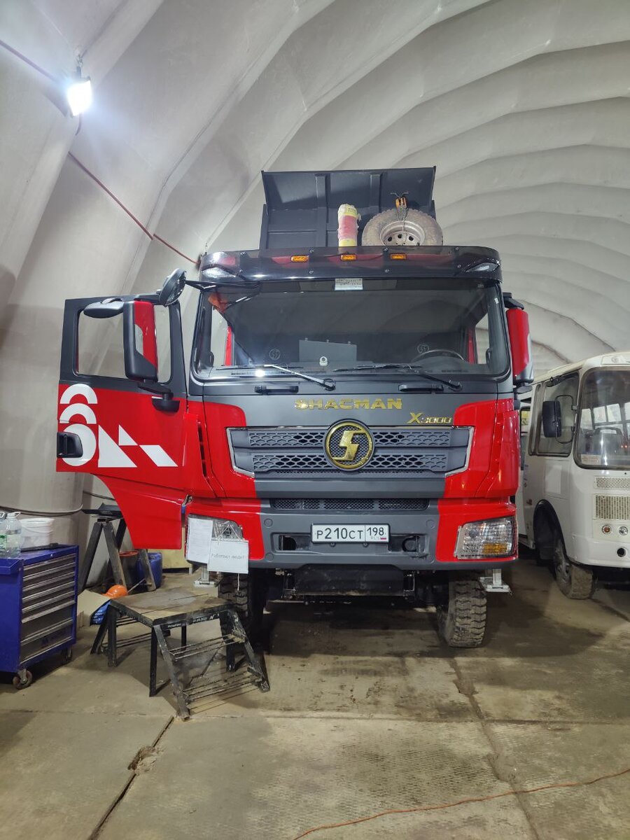 Shacman x3000 самосвал